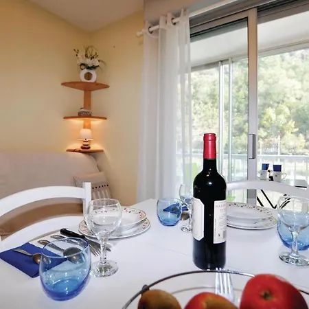Apartamento Amazing In Les Ormeaux With 1 Bedrooms *