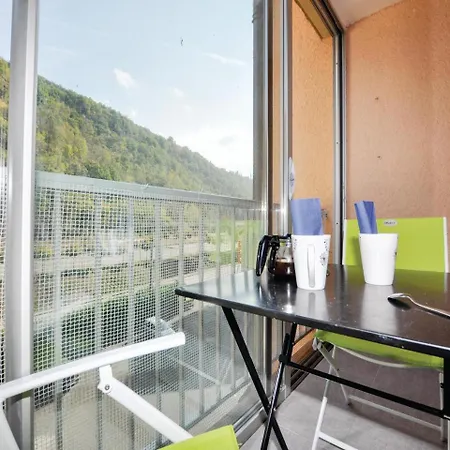 Amazing In Les Ormeaux With 1 Bedrooms Apartamento